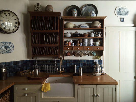 10 Tips to Maximise Space and Enjoy Your Kitchen in a Small Apartment